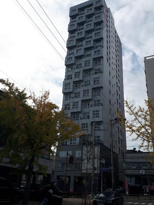 울산광역시 동구 번덕6길 3, 9층910호 (일산동,센트럴나인) · 지번주소: 울산광역시 동구 일산동 579-24 법원경매 물건 대표사진
