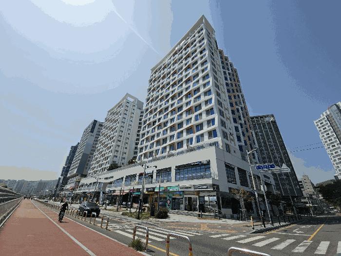 부산광역시 수영구 민락동 181-79 광안케이씨씨스위첸하버뷰 2층207호 법원경매 물건 대표사진
