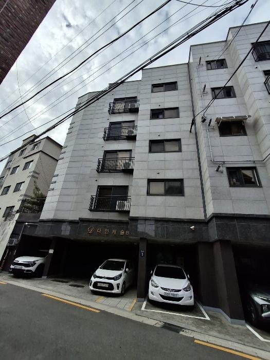 서울특별시 관악구 신림로31가길 5, 비동 4층401호 (신림동,다인캐슬) · 지번주소: 서울특별시 관악구 신림동 408-45 법원경매 물건 대표사진