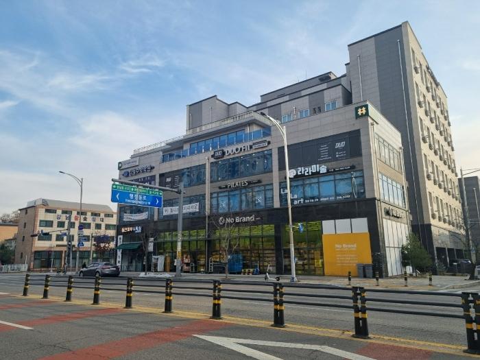법원경매 2024타경12803 사진5 | 화성시 향남읍 행정동로 근린상가 경매