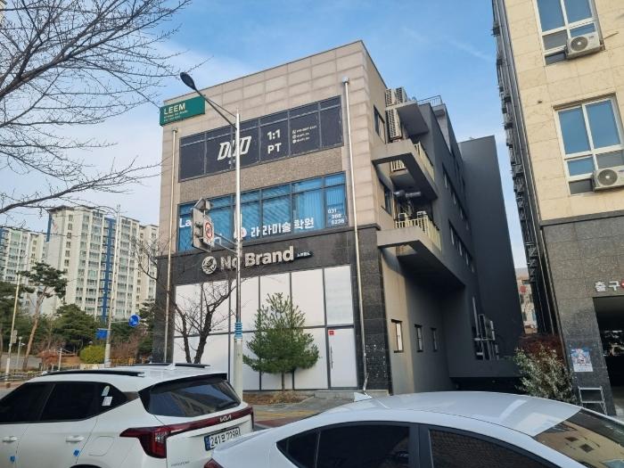법원경매 2024타경12803 사진6 | 화성시 향남읍 행정동로 근린상가 경매
