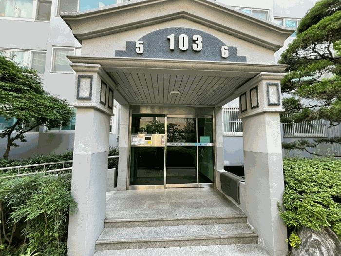 부산광역시 동래구 안락동 472-57 안락에스케이아파트 103동 24층2406호 법원경매 물건 대표사진