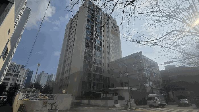 부산광역시 금정구 구서동 413-8 새천년골든밸류빌아파트 14층1404호 법원경매 물건 대표사진