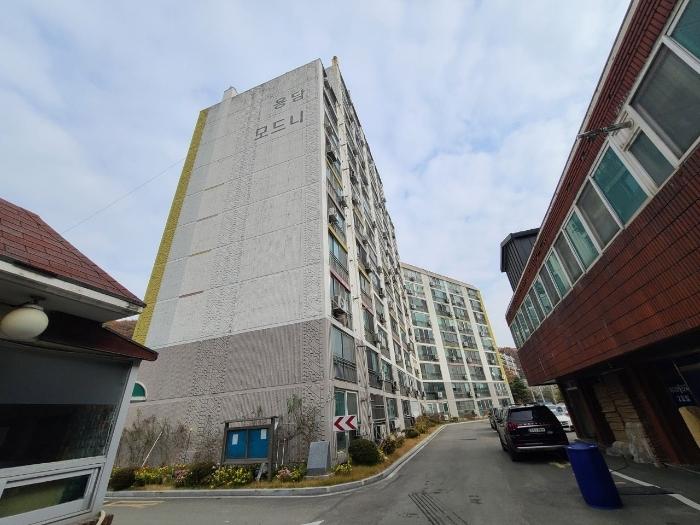 충청북도 청주시 상당구 용담로105번길 70, 101동 11층 1105호 (용담동,모드니아파트) · 지번주소: 충청북도 청주시 상당구 용담동 190-1 법원경매 물건 대표사진