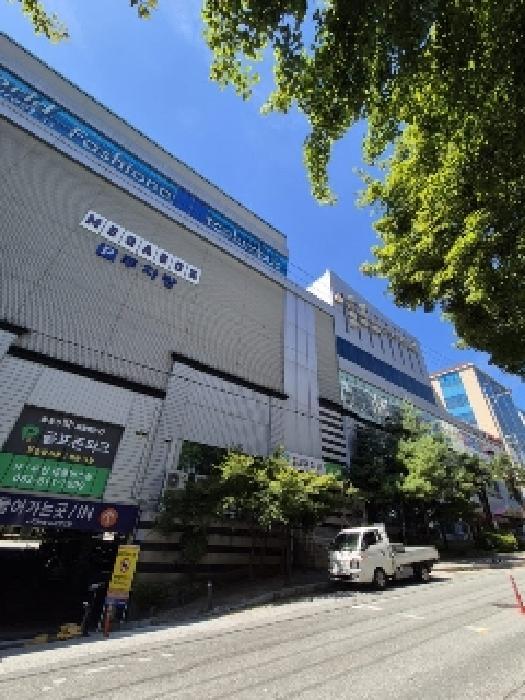 법원경매 2025타경4075 사진8 | 광산구 우산동 1587-1 근린상가 경매