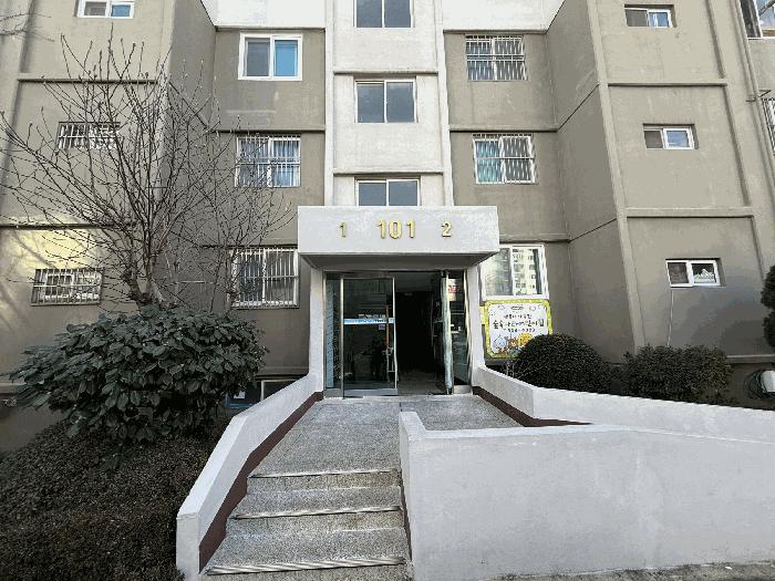 부산광역시 사상구 학감대로49번길 62, 101동 15층1501호 (학장동,학장대림아파트) · 지번주소: 부산광역시 사상구 학장동 167-3 법원경매 물건 대표사진