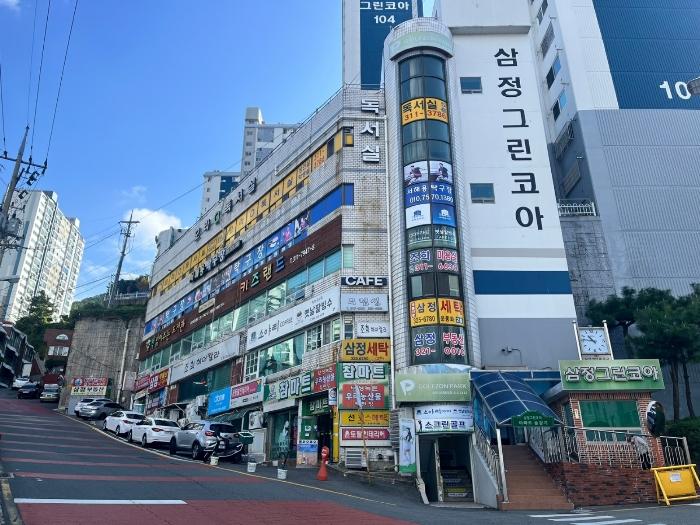 부산광역시 사상구 백양대로934번길 24, 5동 지하층지하1호 (모라동,삼정그린코아) · 지번주소: 부산광역시 사상구 모라동 334 법원경매 물건 대표사진