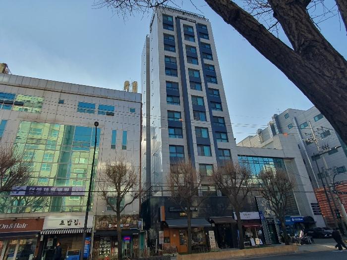 서울특별시 강동구 성내로 64, 5층502호 (성내동,에스아이팰리스센트럴성내) · 지번주소: 서울특별시 강동구 성내동 548-4 법원경매 물건 대표사진
