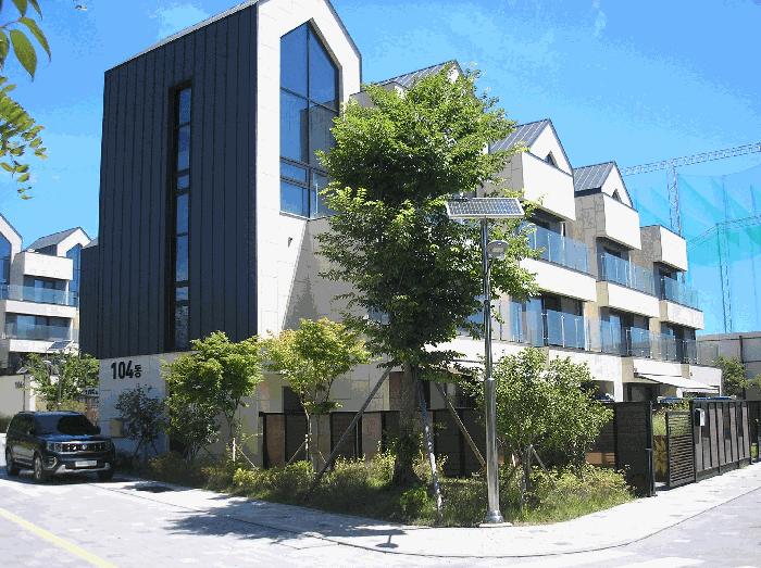 광주광역시 광산구 도천동 121-3 윤슬의아침수완5차더시그니처 제104동 제1층,2층,3층,4층 제101호 · 지번주소: 광주광역시 광산구 도천동 121-3 법원경매 물건 대표사진