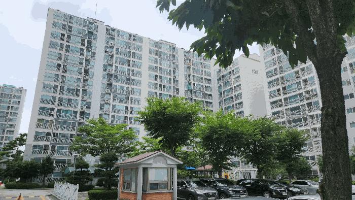 충청남도 천안시 서북구 백석동 919 백석벽산블루밍1차아파트 103동 1층105호 법원경매 물건 대표사진