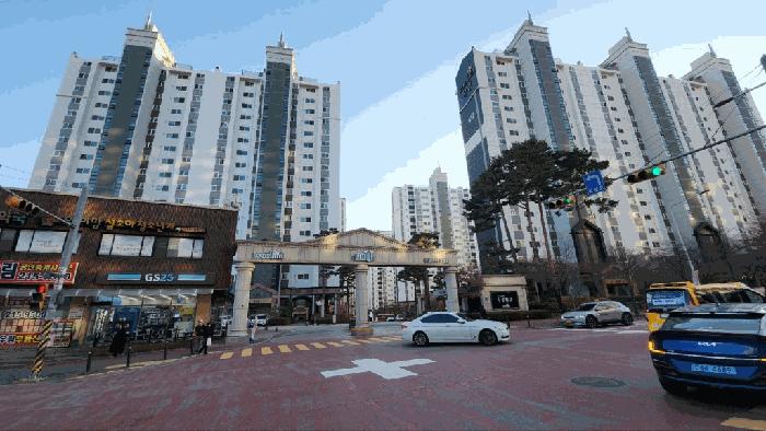 충청북도 청주시 청원구 오창읍 각리 646-1 우림필유2차아파트 610동 16층1604호 법원경매 물건 대표사진