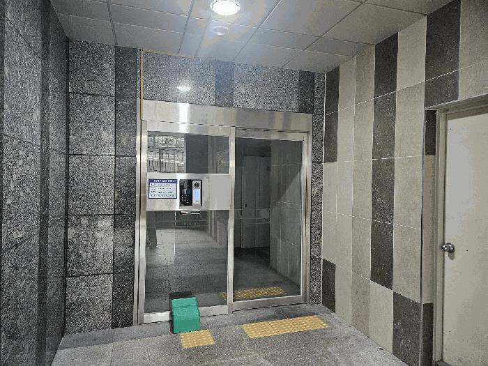 경상남도 창원시 진해구 풍호동 305-17 창원마린푸르지오2단지 204동 14층1401호 법원경매 물건 대표사진