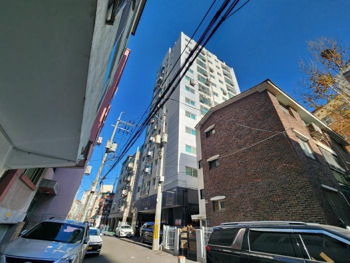 인천광역시 남동구 간석로12번길 5, 1동 2층201호 (간석동,하이네스주건축물) · 지번주소: 인천광역시 남동구 간석동 106-10 법원경매 물건 대표사진