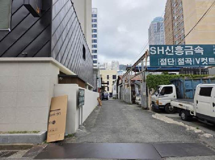 법원경매 2025타경21820 사진3 | 부산 부산진구 범천동 859-26 도로 경매