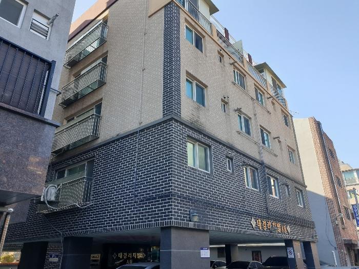 경기도 부천시 오정구 역곡로496번길 72, 에이동 5층 502호 (고강동, 태경리치빌) · 지번주소: 경기도 부천시 오정구 고강동 391-6 법원경매 물건 대표사진