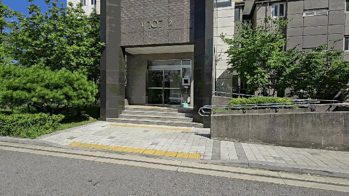 2025타경30665 법원경매 사진2 | 충북 충주시 아파트 경매