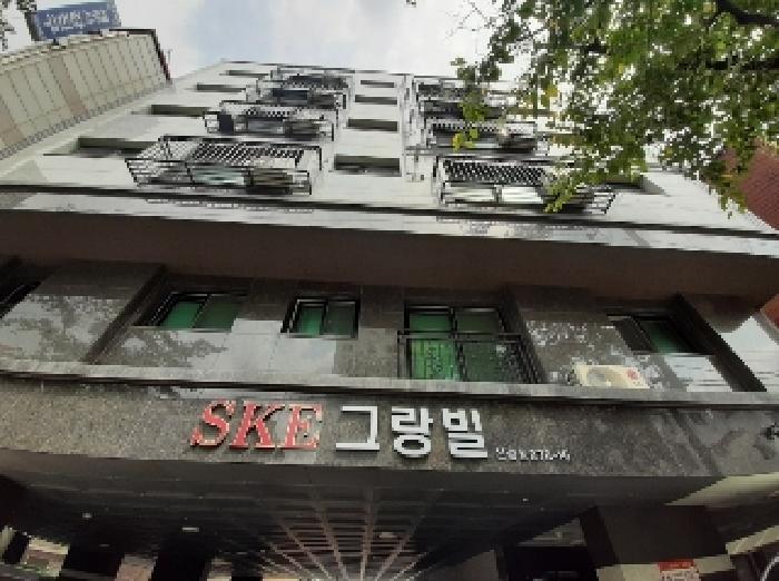 법원경매 2025타경11477 사진5 | 서울 양천구 신정동 878-16 에스케이이그랑빌 다세대주택 경매