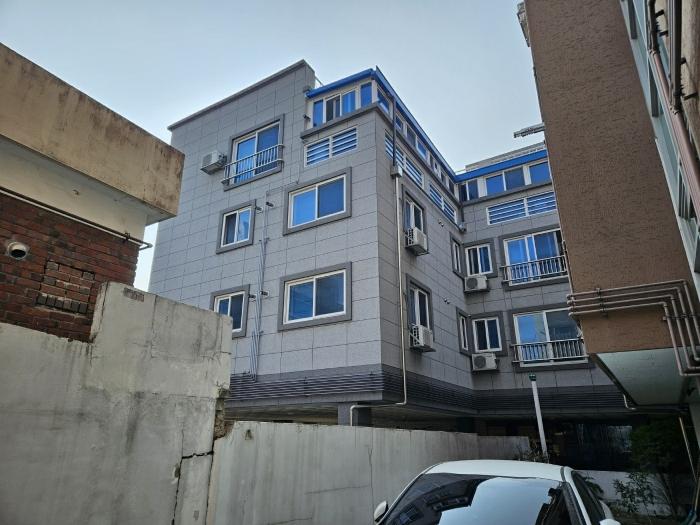 2025타경198 법원경매 사진2 | 대전 서구 근린주택 경매