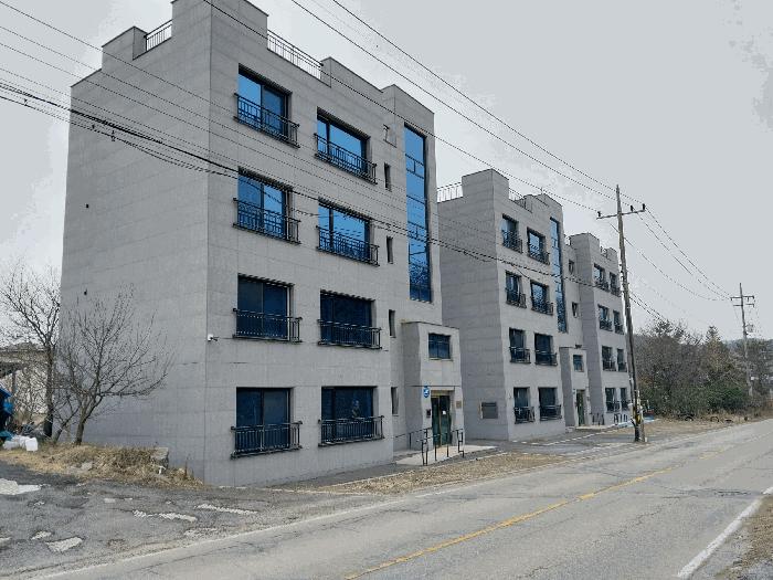 경기도 양평군 옥천면 고읍로 218, 1동 3층301호 (대현시스타) · 지번주소: 경기도 양평군 옥천면 옥천리 493-2 법원경매 물건 대표사진