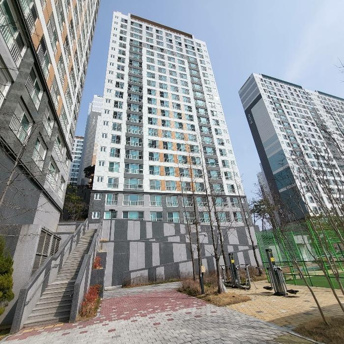 경상북도 김천시 시청7길 62, 110동 7층701호 (신음동,김천삼도뷰엔빌더블유아파트1단지) · 지번주소: 경상북도 김천시 신음동 1318 법원경매 물건 대표사진