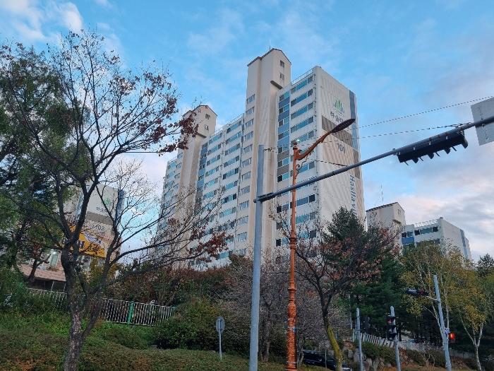강원특별자치도 강릉시 하슬라로 124, 101동 304호 (교동,부영3차아파트) · 지번주소: 강원특별자치도 강릉시 교동 1780 법원경매 물건 대표사진