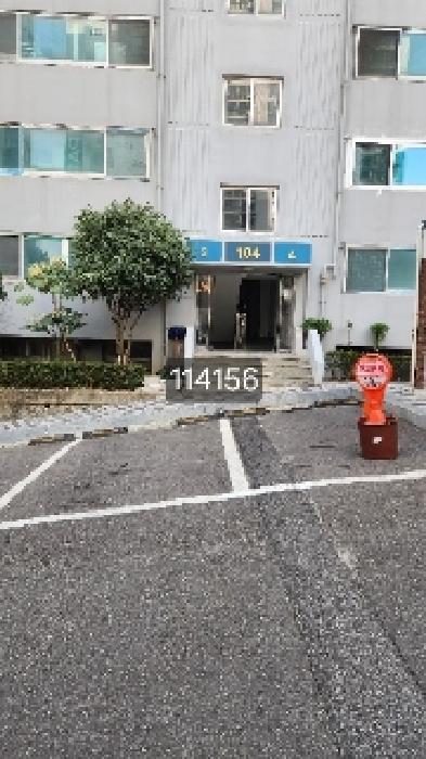 부산광역시 남구 우암로2번길 5, 104동 11층1103호 (감만동,감만현대아파트) · 지번주소: 부산광역시 남구 감만동 225-2 법원경매 물건 대표사진