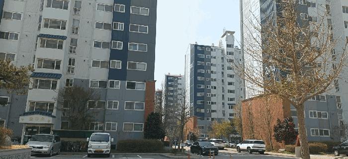 법원경매 2025타경20749 사진4 | 군산시 소룡동 663 아파트 경매