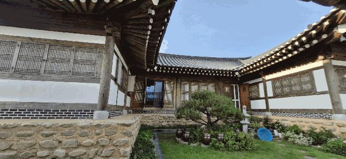2025타경31702 법원경매 사진2 | 전북 김제시 주택건물 경매
