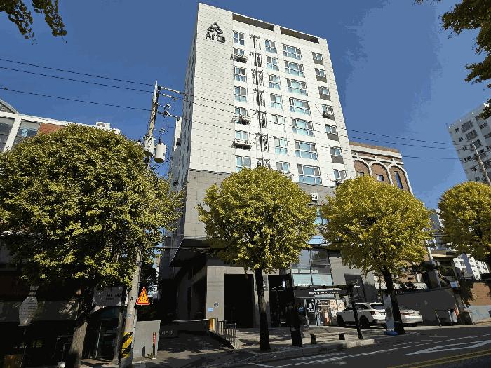 경기도 부천시 원미구 원미동 48-3 아르테 7층702호 법원경매 물건 대표사진