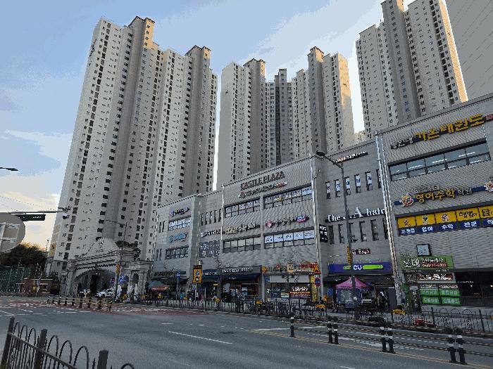 충청북도 청주시 청원구 오창읍 양청리 810-2 오창롯데캐슬더하이스트 105동 7층703호 법원경매 물건 대표사진