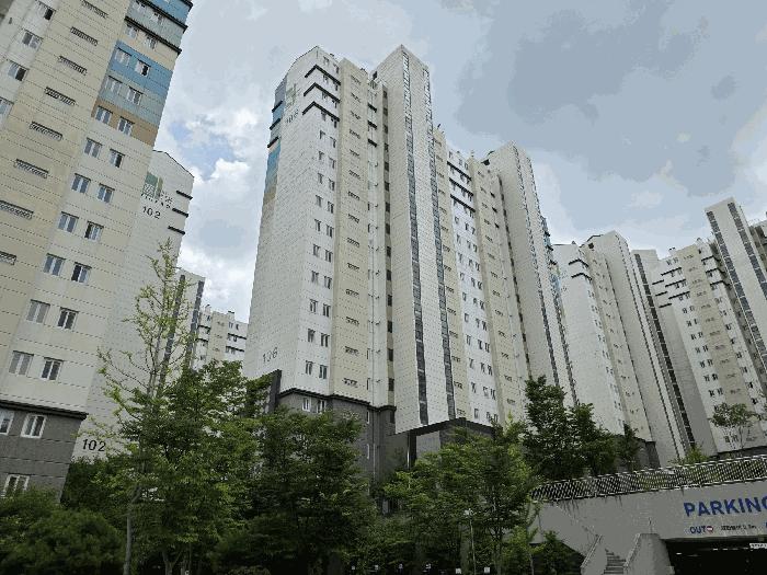 충청북도 충주시 중앙탑면 용전리 696 신우희가로아파트 106동 6층602호 법원경매 물건 대표사진