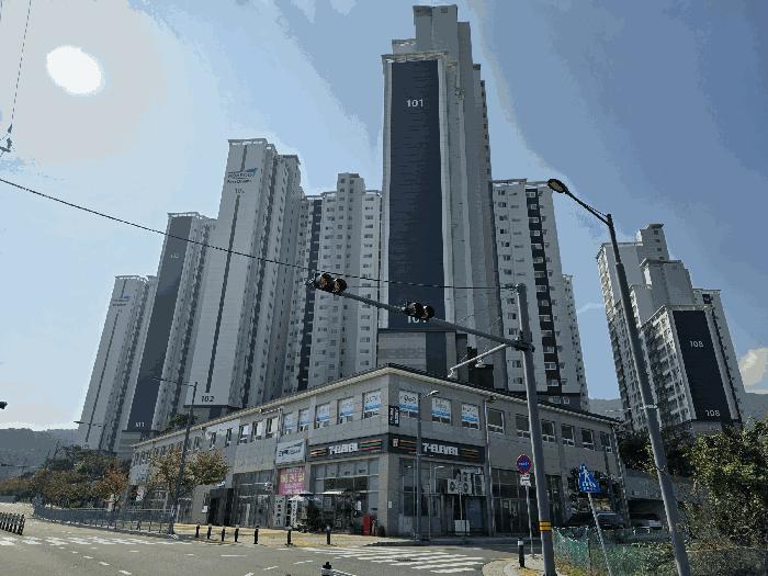경상남도 거제시 일운면 지세포리 1412 거제코아루파크드림 104동 22층2201호 법원경매 물건 대표사진