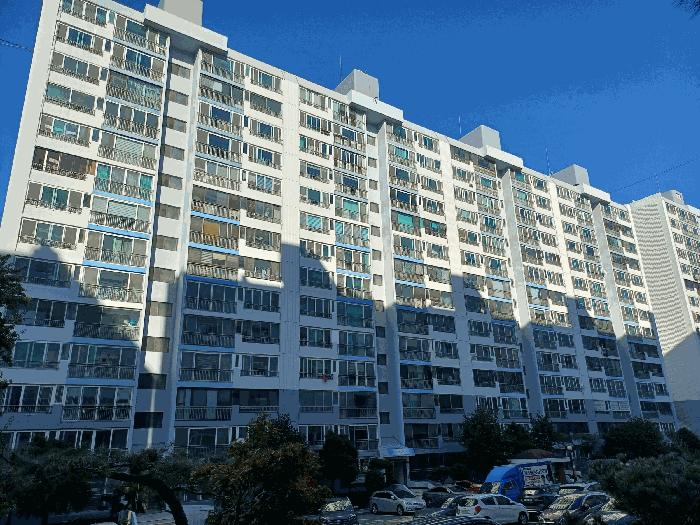 경상남도 창원시 성산구 반지동 23 반송대동아파트 110동 7층704호 법원경매 물건 대표사진