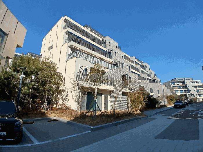 전라남도 여수시 소호동 1232 여수금호어울림오션테라스 104동 1층104호 법원경매 물건 대표사진