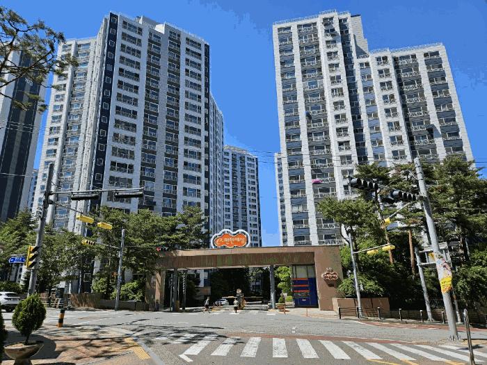 충청남도 당진시 송악읍 가학리 690 송악 이-편한세상 107동 2층204호 법원경매 물건 대표사진