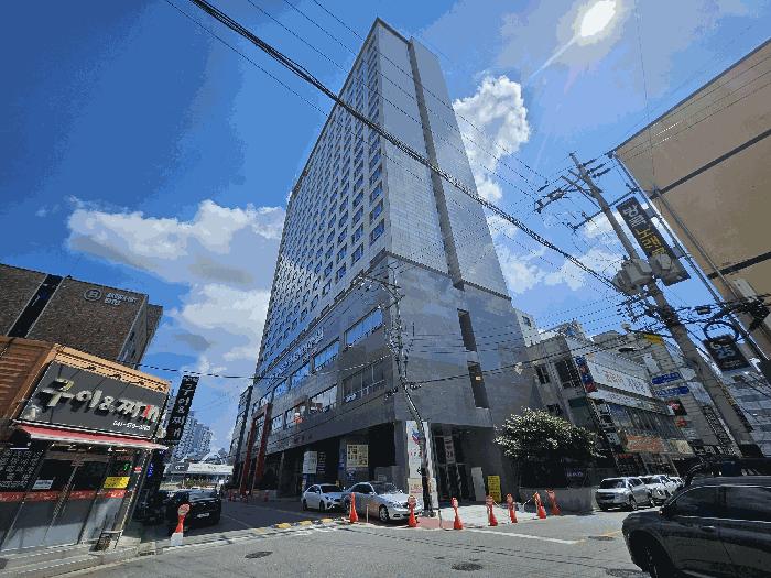충청남도 천안시 서북구 쌍용동 210-21 천안라마다앙코르호텔 2층209호 법원경매 물건 대표사진