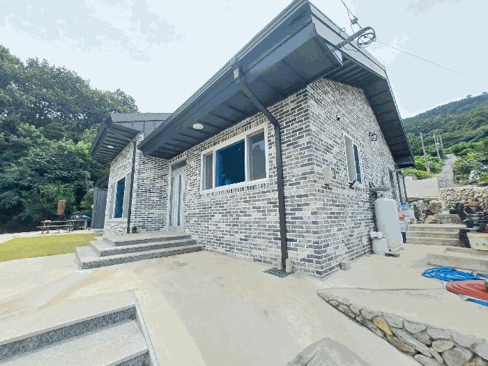 2025타경31085 법원경매 사진4 | 경남 남해군 주택건물 경매