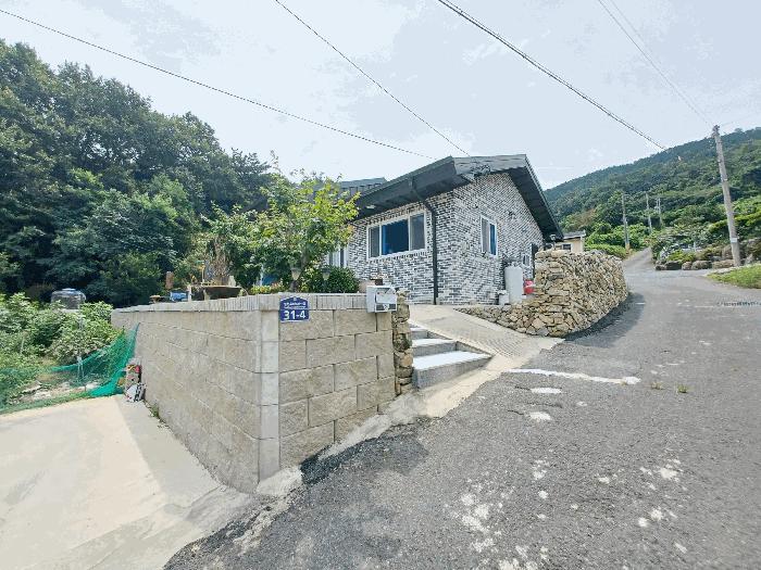 2025타경31085 법원경매 사진6 | 경남 남해군 주택건물 경매