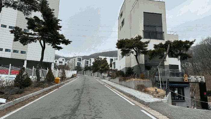 경기도 용인시 처인구 모현읍 오산리 236-26 죽전더힐럭스 111동 1층102호 법원경매 물건 대표사진