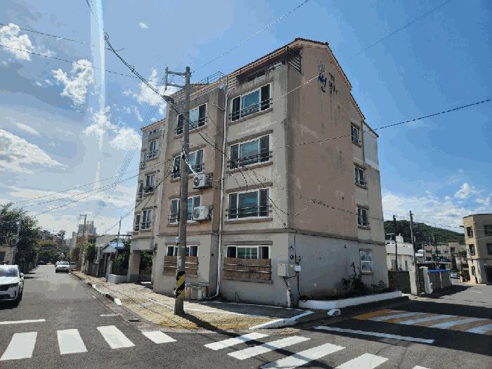 2025타경8204 법원경매 사진2 | 제주 제주시 다세대주택 경매