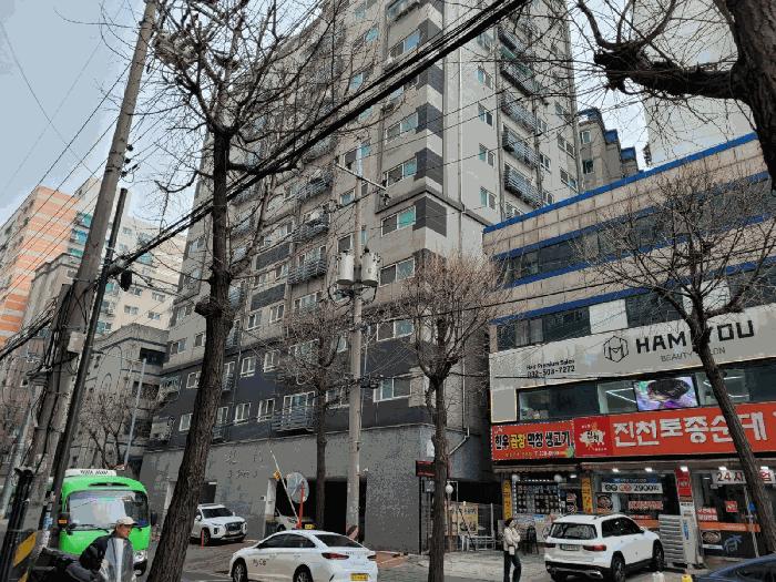 인천광역시 부평구 부평동 504-4 현대홈타운 7층706호 법원경매 물건 대표사진