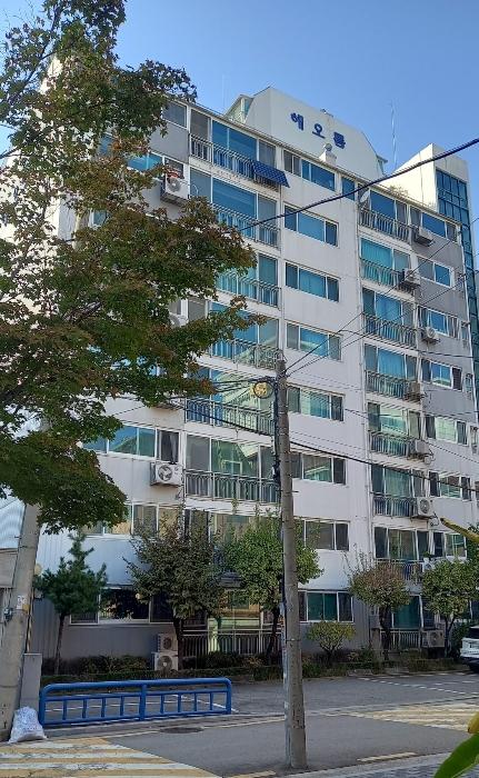 서울특별시 강동구 천중로43길 17, 1층101호 (천호동,태천해오름아파트) · 지번주소: 서울특별시 강동구 천호동 52-17 법원경매 물건 대표사진