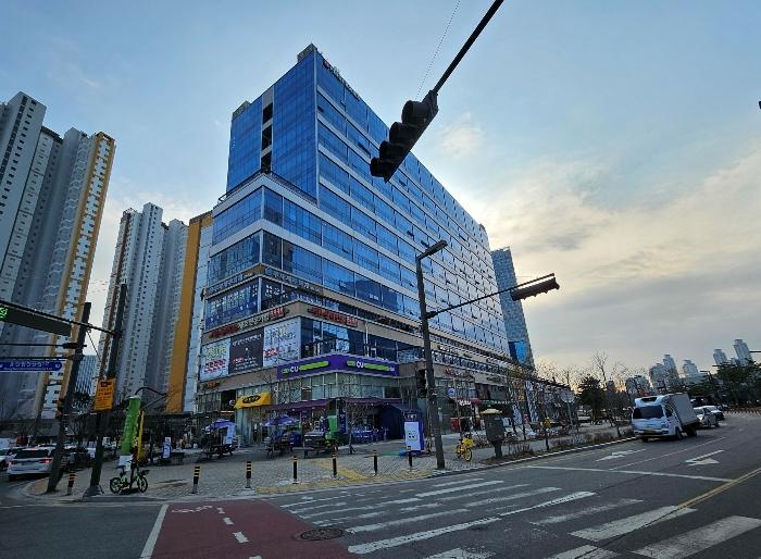경기도 화성시 동탄첨단산업1로 58, 5층536호 (영천동,퍼스트코리아) · 지번주소: 경기도 화성시 동탄구 영천동 827-1 법원경매 물건 대표사진