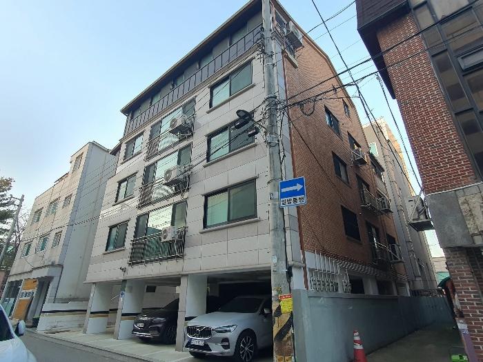 서울특별시 송파구 위례성대로14길 7-5, 4층401호 · 지번주소: 서울특별시 송파구 방이동 192-7 법원경매 물건 대표사진