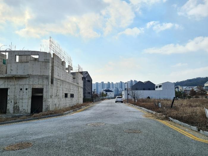 2024타경101377 법원경매 사진2 | 세종 고운동 대지 경매