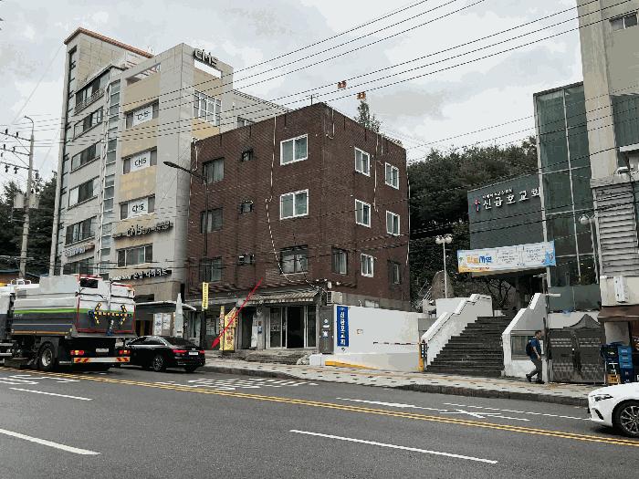 법원경매 2025타경51703 사진4 | 서울 성동구 금호동1가 111-2 대지 경매