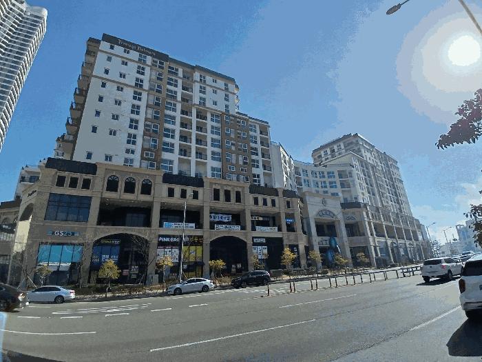 전라남도 여수시 웅천동 1869-1 웅천트리마제벨마레 6층1동611호 법원경매 물건 대표사진