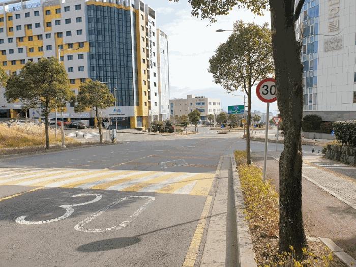 2025타경9353 법원경매 사진2 | 제주 서귀포시 콘도(호텔) 경매