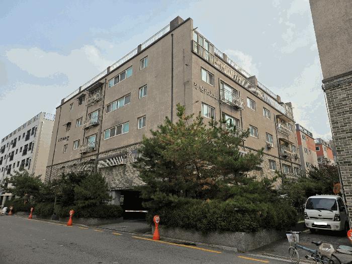 경기도 파주시 아동동 357-10 정원팰리스 103동 2층202호 법원경매 물건 대표사진