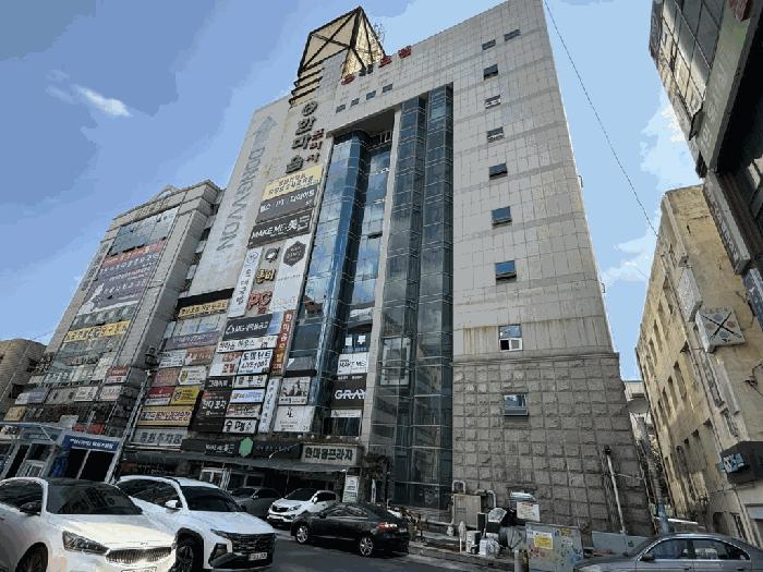 2025타경648 법원경매 사진2 | 창원 성산구 근린상가 경매